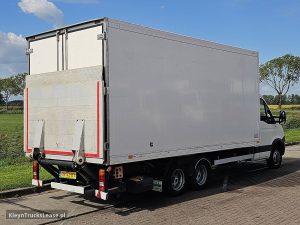 Strona pasażera z tyłu — Iveco DAILY 40C15 koelwagen EURO6 z 2013 roku