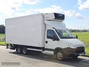 Strona pasażera z przodu — Iveco DAILY 40C15 koelwagen EURO6 z 2013 roku