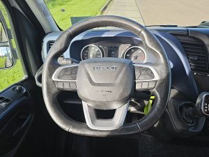 Wyposażenie specjalne wnętrza, ujęcie 3 — Iveco DAILY 40C18 3.0 ltr ac aut EURO6 z 2021 roku