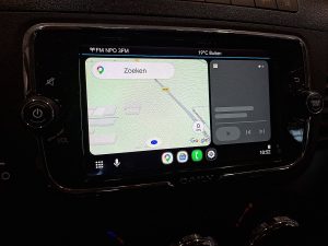 Ekran z Apple CarPlay — Iveco DAILY 40C18 3.0 ltr ac aut EURO6 z 2021 roku