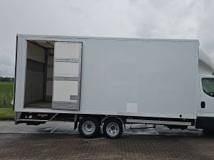 Drzwi boczne przestrzeni ładunkowej — Iveco DAILY 40C18 ac automaat EURO6 z 2017 roku