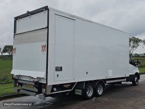 Strona pasażera z tyłu — Iveco DAILY 40C18 ac automaat EURO6 z 2017 roku