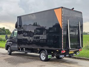 Strona kierowcy z tyłu — Iveco DAILY 50C15 3.0Ltr Bakwagen AC! z 2016 roku