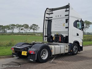 Strona pasażera z tyłu — Iveco S-WAY AS440S48 z 2020 roku