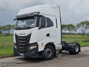 Strona kierowcy z przodu — Iveco S-WAY AS440S48 z 2021 roku