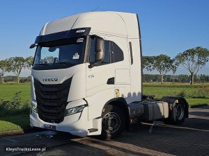 Strona kierowcy z przodu — Iveco S-WAY AS440S49 z 2022 roku
