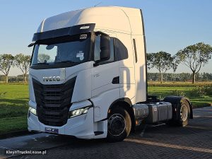 Strona kierowcy z przodu — Iveco S-WAY AS440S49 z 2022 roku