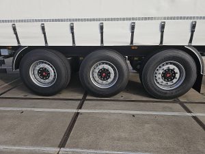 Wyposażenie specjalne, ujęcie 2 — Kleyn Trailers PRSH-27-13.6 Harthouten vloer z 2026 roku
