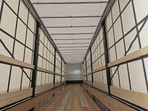 Przestrzeń ładunkowa — Kleyn Trailers PRSH-27-13.6 Harthouten vloer z 2026 roku