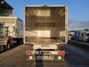 Przestrzeń ładunkowa — Kramer K+G TEC ZERBST ZFG 18 z 2015 roku