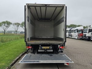 Przestrzeń ładunkowa — MAN 12.220 TGL Koelwagen Carrier z 2014 roku