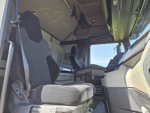 Wnętrze kabiny — MAN 18.520 TGX z 2024 roku