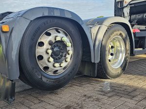 Opony z dobrym bieżnikiem, ujęcie 2 — MAN 26.420 TGS LX PTO INT. 6X2-4 ST z 2019 roku