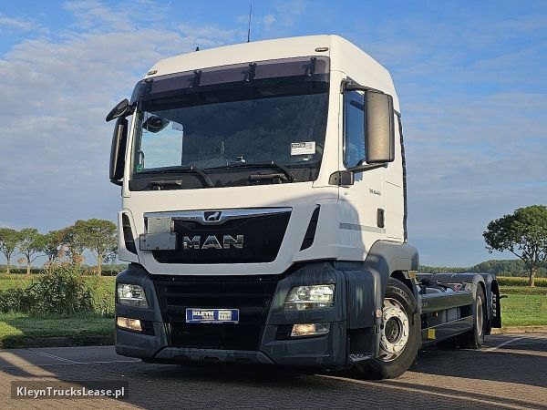 MAN 26.420 TGS LX PTO INT. 6X2-4 ST z 2019 roku, podwozie z kabiną z zagranicy — przód pojazdu