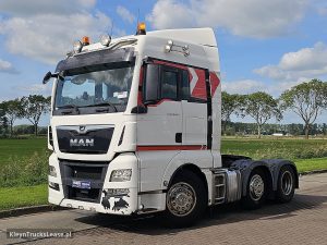 Strona kierowcy z przodu — MAN 26.500 TGX 6x2/2 BLS z 2017 roku