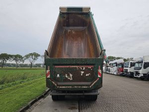 Przestrzeń ładunkowa — MAN 35.400 TGS Schmitz Mulde 8x6 z 2015 roku