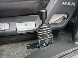 Wyposażenie specjalne — MAN 35.400 TGS Schmitz Mulde 8x6 z 2015 roku