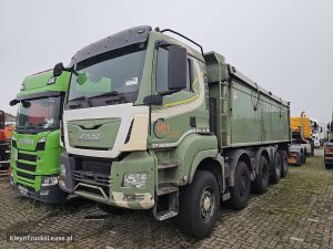 Strona kierowcy z przodu — MAN 49.460 TGS 10X8 BB 22M3 TIPPER z 2018 roku