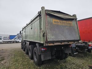 Strona kierowcy z tyłu — MAN 49.460 TGS 10X8 BB 22M3 TIPPER z 2018 roku