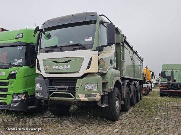 MAN 49.460 TGS 10X8 BB 22M3 TIPPER z 2018 roku, wywrotka z zagranicy — przód pojazdu