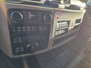 Wyposażenie specjalne wnętrza, ujęcie 4 — MAN 8.220 TGL PTO AIRCO WB305 z 2018 roku