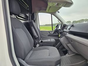 Wnętrze kabiny — MAN TGE 3.180 z 2019 roku
