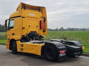 Strona kierowcy z tyłu — Mercedes-Benz ACTROS 1840 z 2013 roku
