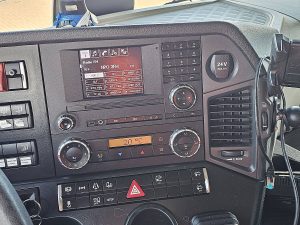 Wyposażenie specjalne wnętrza, ujęcie 4 — Mercedes-Benz ACTROS 1840 ADR EXIII  FL OX AT z 2016 roku