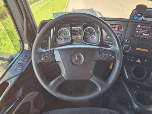 Wyposażenie specjalne wnętrza, ujęcie 2 — Mercedes-Benz ACTROS 1840 ADR EXIII  FL OX AT z 2016 roku