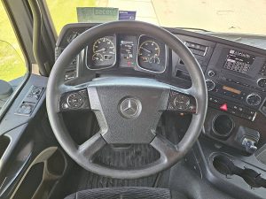 Wyposażenie specjalne wnętrza, ujęcie 3 — Mercedes-Benz ACTROS 1843 z 2014 roku