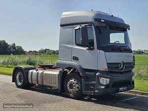 Strona pasażera z przodu — Mercedes-Benz ACTROS 1843 z 2014 roku