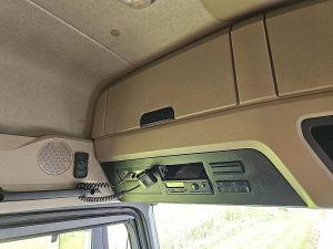 Wyposażenie specjalne wnętrza, ujęcie 2 — Mercedes-Benz ACTROS 1845 LS z 2015 roku