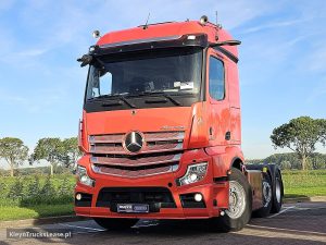 Przód pojazdu — Mercedes-Benz ACTROS 2553 6x2*4 z 2020 roku