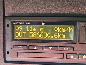 Licznik przebiegu — Mercedes-Benz ACTROS 2553 6x2*4 z 2020 roku