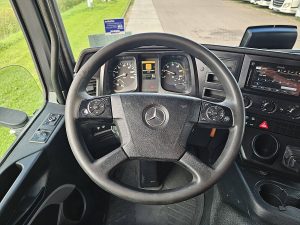 Wyposażenie specjalne wnętrza, ujęcie 2 — Mercedes-Benz ANTOS 1830 z 2019 roku