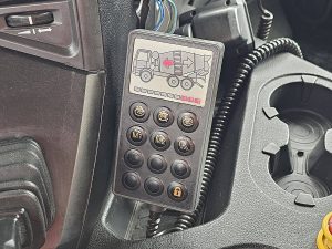 Wyposażenie specjalne wnętrza, ujęcie 6 — Mercedes-Benz AROCS 3240 z 2016 roku