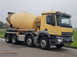 Strona pasażera z przodu — Mercedes-Benz AROCS 3240 z 2016 roku