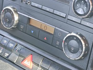 Wyposażenie specjalne wnętrza, ujęcie 3 — Mercedes-Benz AROCS 3343 6x6 z 2016 roku