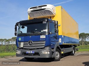Przód pojazdu — Mercedes-Benz ATEGO 1223 FRC 12-28 LIFT A/C z 2023 roku