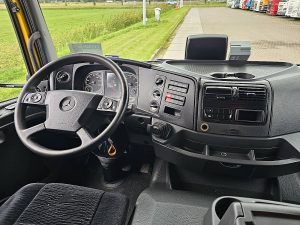 Deska rozdzielcza i stanowisko kierowcy — Mercedes-Benz ATEGO 1224 Airco 6cyll Laadklep z 2016 roku