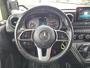 Wyposażenie specjalne wnętrza — Mercedes-Benz CITAN 110 CDI L1 Mbux PRO 95Pk! z 2022 roku
