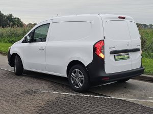 Strona kierowcy z tyłu — Mercedes-Benz CITAN 110 CDI Long Airco Mbux Eur6 z 2024 roku