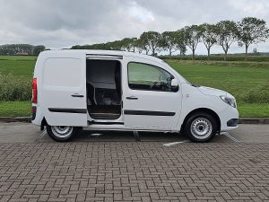 Drzwi boczne przestrzeni ładunkowej — Mercedes-Benz CITAN 112 benzine ac z 2018 roku