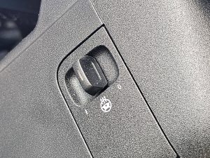 Wyposażenie specjalne wnętrza, ujęcie 7 — Mercedes-Benz EQV 300 wltp 364 kms z 2024 roku