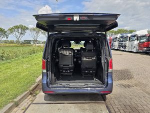 Przestrzeń ładunkowa — Mercedes-Benz EQV 300 wltp 364 kms z 2024 roku