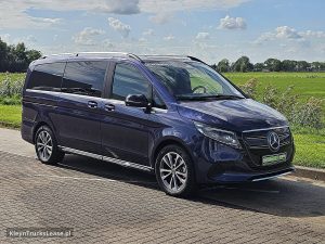 Strona pasażera z przodu — Mercedes-Benz EQV 300 wltp 364 kms z 2024 roku