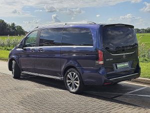 Strona kierowcy z tyłu — Mercedes-Benz EQV 300 wltp 364 kms z 2024 roku