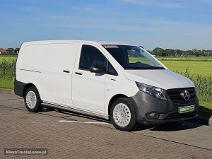 Strona pasażera z przodu — Mercedes-Benz EVITO 66Kwh Wltp 292 kms z 2022 roku