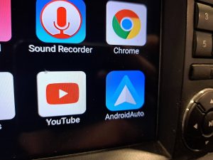 Ekran z Apple CarPlay — Mercedes-Benz SPRINTER z 2009 roku