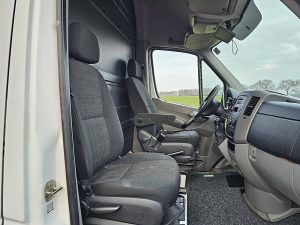 Wnętrze kabiny — Mercedes-Benz SPRINTER 313 L3H2 Maxi Automaat! z 2015 roku
